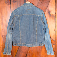 Load image into Gallery viewer, Levi&#39;s Diagonal Pockets Customized by you with Patches, Paint and Embroidery