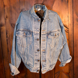 Oversized Levis Trucker Customized by you with Patches, Paint and Embroidery